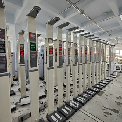 Klinik Stahl Ultraschall Größe und Gewicht BMI Skala Apotheke Münze betrieben Skala