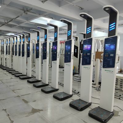 1-300 kg Gewichtsmessbereich Körpergewicht Größe und Fettanalyse Automatische Skala