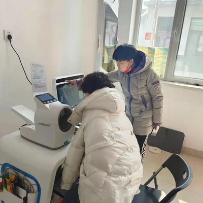 HD-LCD-Bildschirm Telemedizin-Kiosk für die gesamte Körpergesundheit und Blutdrucküberwachung