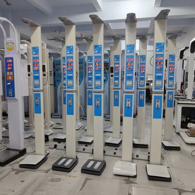 Ultraschall-BMI-Stand-Balance-Skala mit Gewichtsbereich 1-200 kg und Höhenmessung