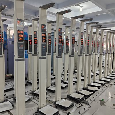 Messmaschine zur Messung von Körpergröße und Gewicht 33*46*230cm mit LED/LCD-Display