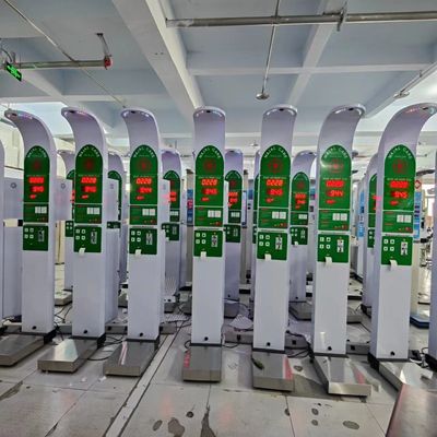 AC100-240V Stromversorgung Medizinische BMI-Körperwaage mit Ultraschallhöhen-Gewichtssystem